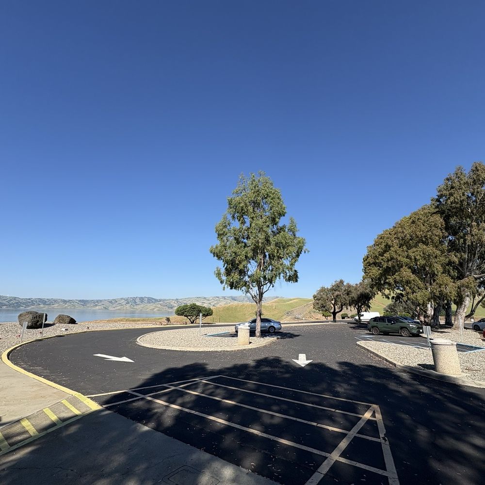 Romero Overlook Visitors Center - Parking - Landmarks & Historical Buildings Near Me - Gustine, California