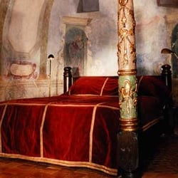 Château de Bagnols - Our bed under the altar. Incredible.