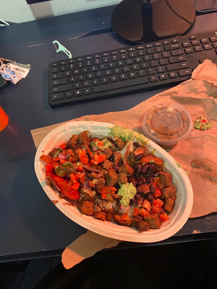 CHIPOTLE MEXICAN GRILL Updated September 2024 29 Photos & 135