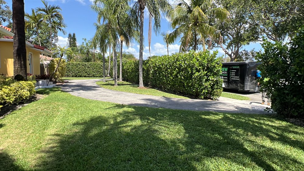 Elegant View Landscaping Services - tree service in Hialeah, FL