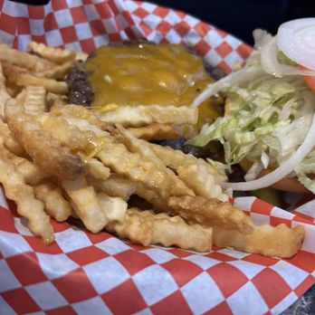 Cal’s Corner - A really big delicious burger! - Chicken Wings Near Me - Nekoosa, Wisconsin