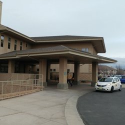 Grand Junction Diagnostic Mammography & X-Ray - Outside entry