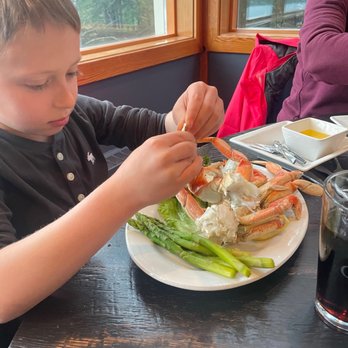 Cape Fox Lodge - Dungeness 2lb crab dinner - Hotels Near Me - Ketchikan, Alaska