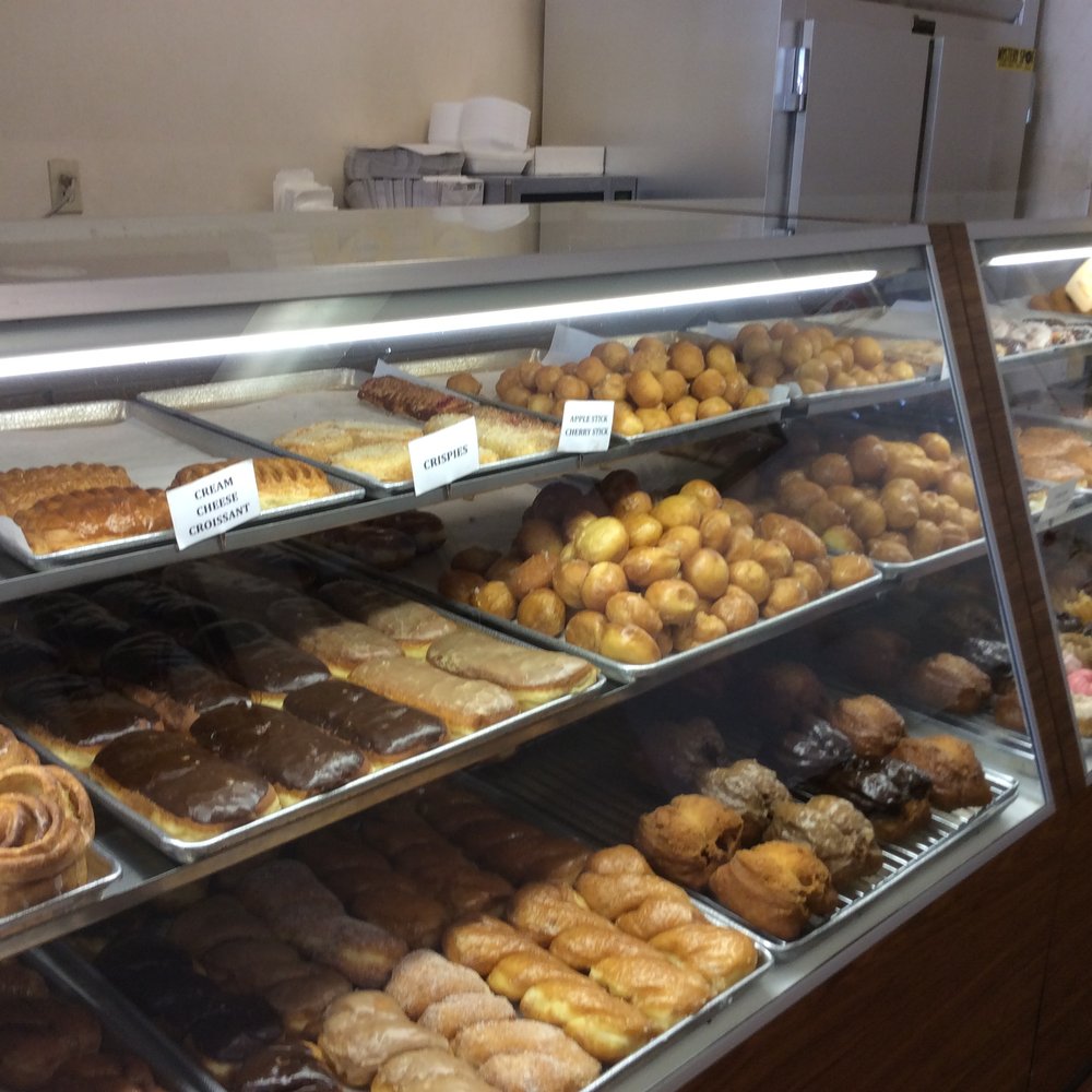 Daily Donut - A big selection of fresh donuts and pastries - Donuts Near Me - Grass Valley, California Daily Donut - A big selection of fresh donuts and pastries - Donuts Near Me - Grass Valley, California