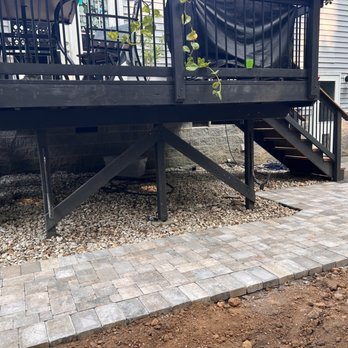 Martinez Brothers NC Landscaping - a patio and deck - Landscaping Near Me - Durham, North Carolina Martinez Brothers NC Landscaping - a patio and deck - Landscaping Near Me - Durham, North Carolina