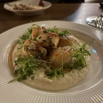 Bernadette’s - Scallops - Canadian (New) Near Me - Edmonton, Alberta Bernadette’s - Scallops - Canadian (New) Near Me - Edmonton, Alberta