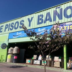 Bodega de Pisos y Baños - Fachada