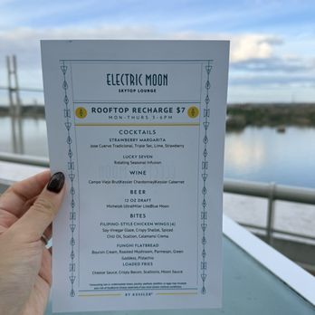 Electric Moon Skytop Lounge + Moon Deck - Lounges Near Me - Savannah, Georgia