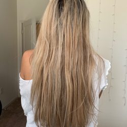 Rosewood Salon - Uneven coloring. I have 6 different colors in my hair.