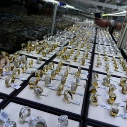 Gold N Diamonds