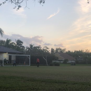 Flamingo Park - Parks Near Me - sunrise, Florida