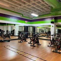 YouFit Gyms - Bikes
