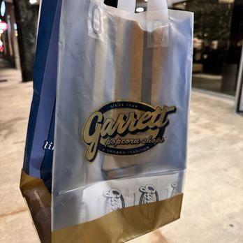 Garrett Popcorn Shops - Popcorn Shops Near Me - Chicago, Illinois Garrett Popcorn Shops - Popcorn Shops Near Me - Chicago, Illinois