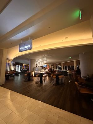 Waterside Grill + Lounge by null