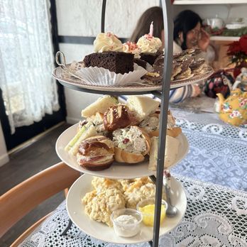 The Tea Nook - Tea Rooms Near Me - Lincoln, California