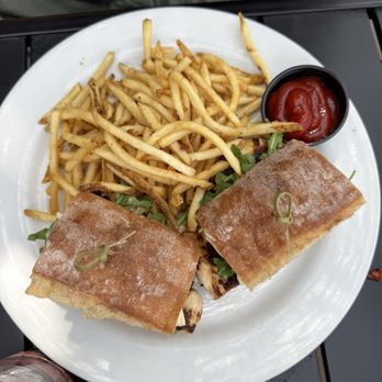 Luna & The Bear - Kitchen & Libation House - Entree - New American Near Me - Minneapolis, Minnesota