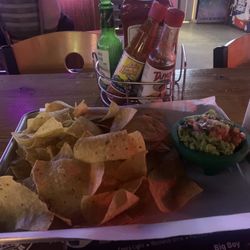 Barra Libre - Chips & Guacamole