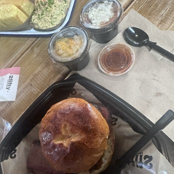 2Fifty Texas BBQ - Barbeque Near Me - Riverdale Park, Maryland
