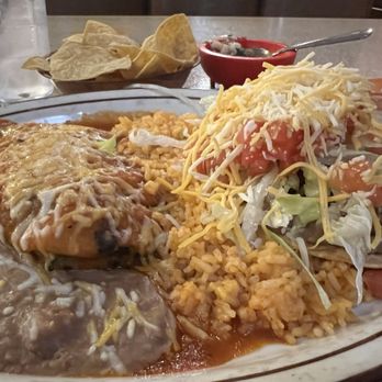 Los Gallos Mexican Restaurant - Combo plate- relleno and tostada - Mexican Near Me - Fallon, Nevada Los Gallos Mexican Restaurant - Combo plate- relleno and tostada - Mexican Near Me - Fallon, Nevada