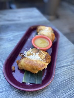 Hula's Island Grill by null