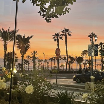 The Shore Room - Lounges Near Me - Oceanside, California The Shore Room - Lounges Near Me - Oceanside, California