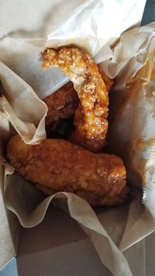 Brother’s Wings&Bings by null