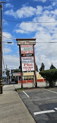 Pho Tau Bay Ltt Restaurant by null