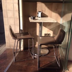 Café Caracas - Mesita terraza bien resguardada