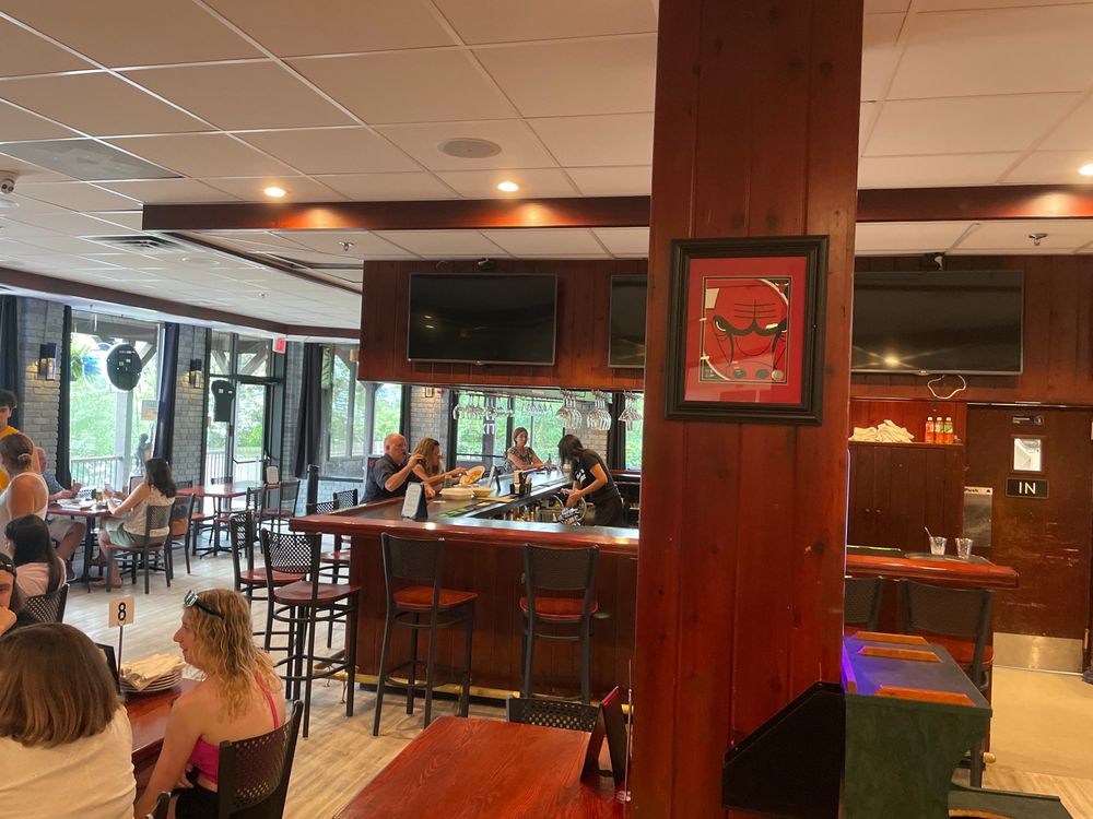 Al's Restaurant and Pizzeria Logo