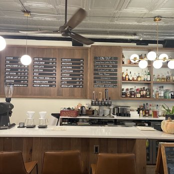 Orbis Caffe - Bar inside - Coffee & Tea Near Me - Pittsburgh, Pennsylvania