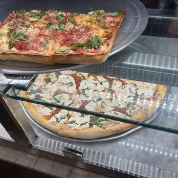 Greenpoint Original Italian Pizza - Pizza Near Me - Brooklyn, New York Greenpoint Original Italian Pizza - Pizza Near Me - Brooklyn, New York