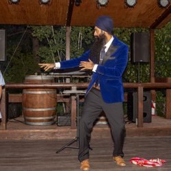 Amasingh Magic - Involving children in a show!