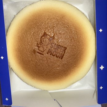 Supermoon Japanese Style Cheesecakes - Original cheesecake - Desserts Near Me - Mississauga, Ontario