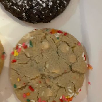 Crumbl - Charlottesville - Bakeries Near Me - Charlottesville, Virginia Crumbl - Charlottesville - Bakeries Near Me - Charlottesville, Virginia