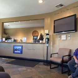Austria Chiropractic - Clinic is clean and smells so good!