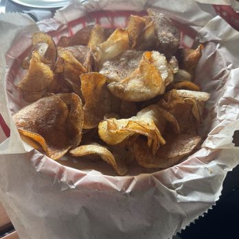 Union Pub - Oh Bay Chips - Pubs Near Me - Washington, DC, District of Columbia