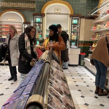 Harrods - Department Stores Near Me - London, XGL
