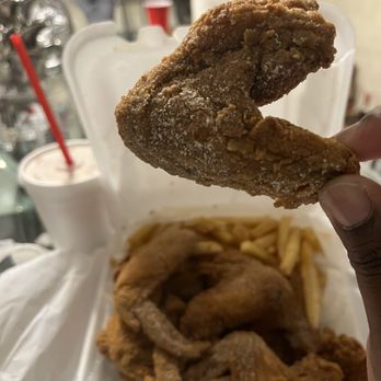 Hook Seafood and Wings - The wings - Seafood Near Me - Deerfield Beach, Florida