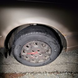 Thompson Roadside Assistance - Emergency tire replacement