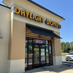 Daylight Donuts