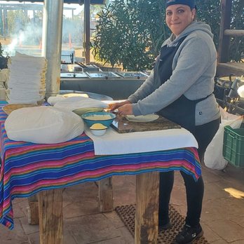 La Media Luna Restaurante - Homemade tortillas - Mexican Near Me - Rosarito, BCN