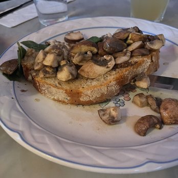 Gersi - Bruschetta with mushrooms - Italian Near Me - Richmond, Virginia