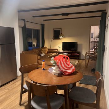 Cave Springs Resort - Hotels Near Me - Dunsmuir, California