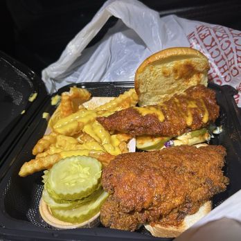 Dave's Hot Chicken - Chicken Shop Near Me - Chesapeake, Virginia