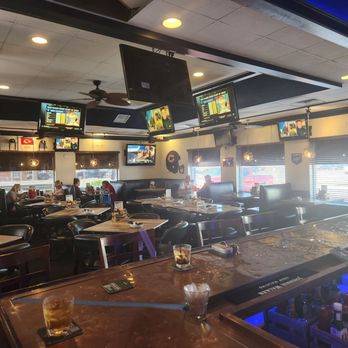 First Round Draft - Sports Bars Near Me - Cape Coral, Florida
