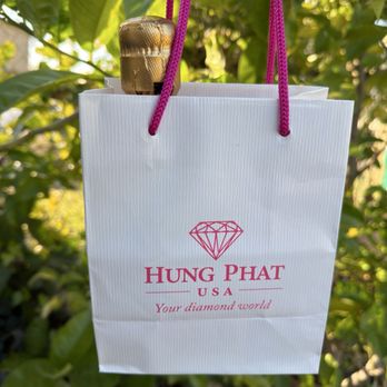 Hung Phat USA - Complimentary gift for booking a consultation - Jewelry Near Me - San Jose, California