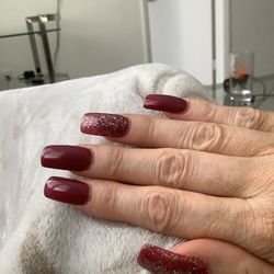 Tipsy Nail & Lash Bar - Definitely not matte finish like I asked!! Look how thick they are!!