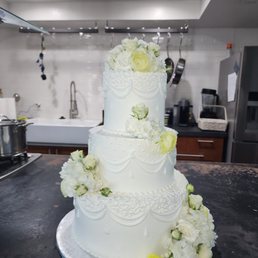 Our wedding cake flavor was Banana and Strawberry with Champagne filling!  Thank you Bamboo Bakery for the great customer service.