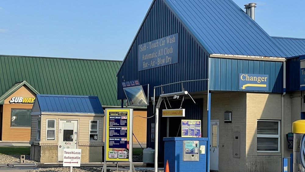 SOFTTOUCH CAR WASH EAST Updated June 2024 3430 E Market St