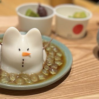 Tendon Kohaku - Coconut pudding cat so cute mad into a snowman for the holidays - Japanese Near Me - Bellevue, Washington Tendon Kohaku - Coconut pudding cat so cute mad into a snowman for the holidays - Japanese Near Me - Bellevue, Washington